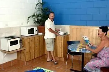 Coral Coast Tourist Park Hotel Townsville Holiday park